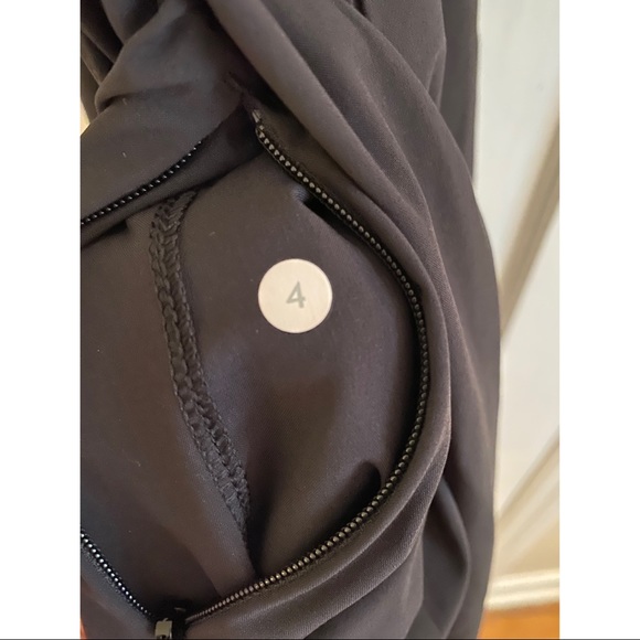 Lululemon Black City Summer Dress Sz. 4 - Picture 5 of 6